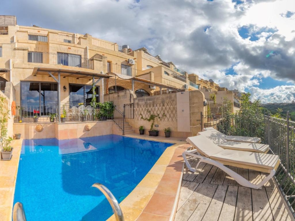 WhatsApp Image 2025-11-18 at 16.53.05 WhatsApp Image 2025-11-18 at 16.53.05