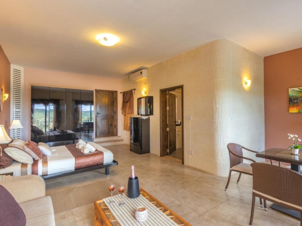 WhatsApp Image 2025-11-18 at 16.53.06 (1) WhatsApp Image 2025-11-18 at 16.53.06 (1)