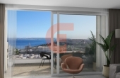 GE3876, Apartment with Channel Views